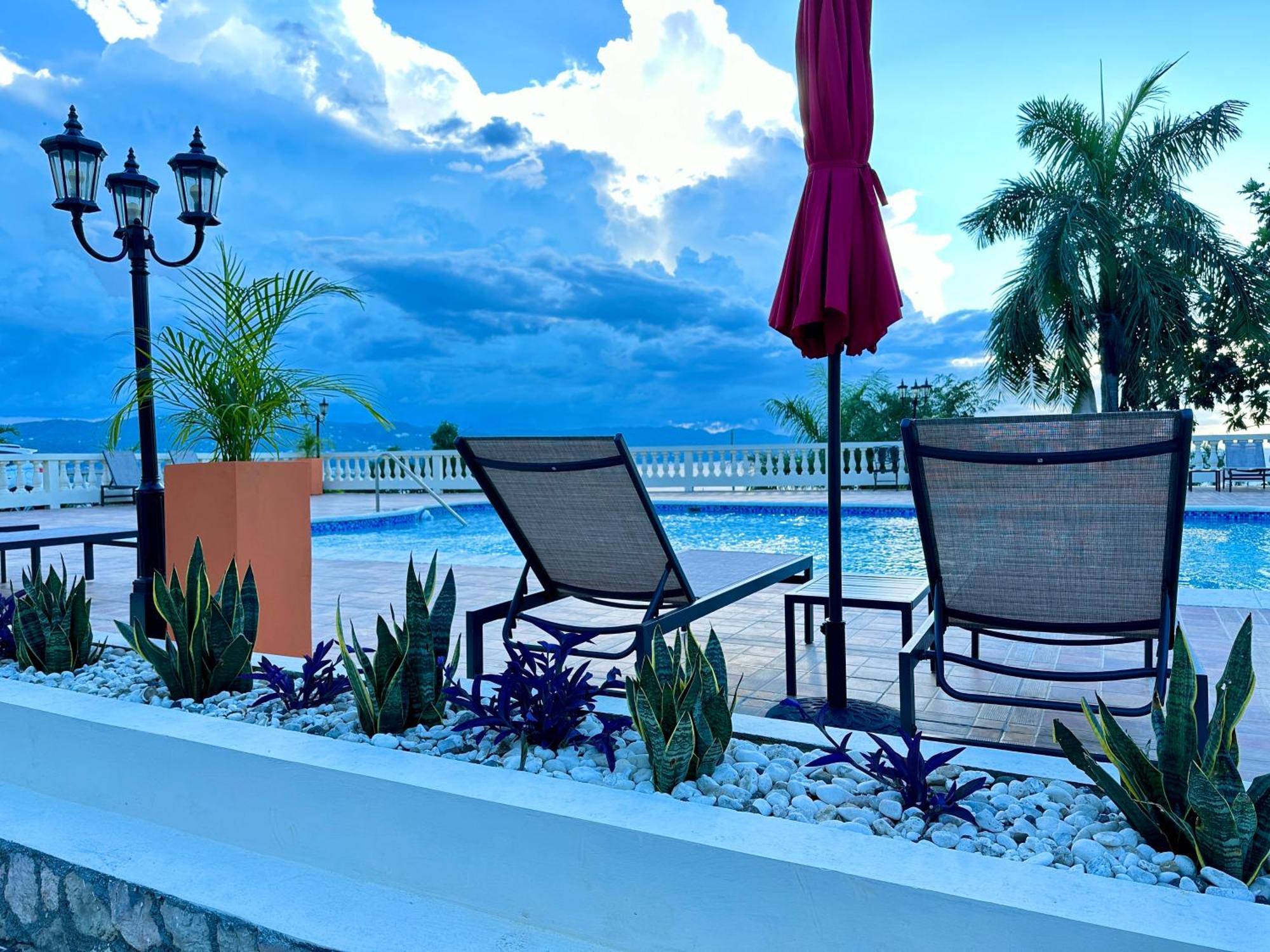 Falcon Shoreline- Airport Pickup Available - Gated-Security Montego Bay Luaran gambar